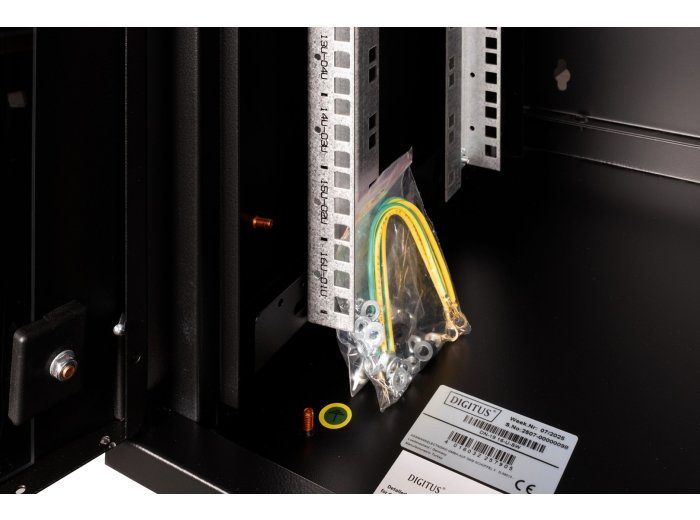 Digitus Szafa sieciowa wisząca Unique 19" 16U rack 600x450, drzwi szyba, czarny, niedzielona, złożona, 100kg