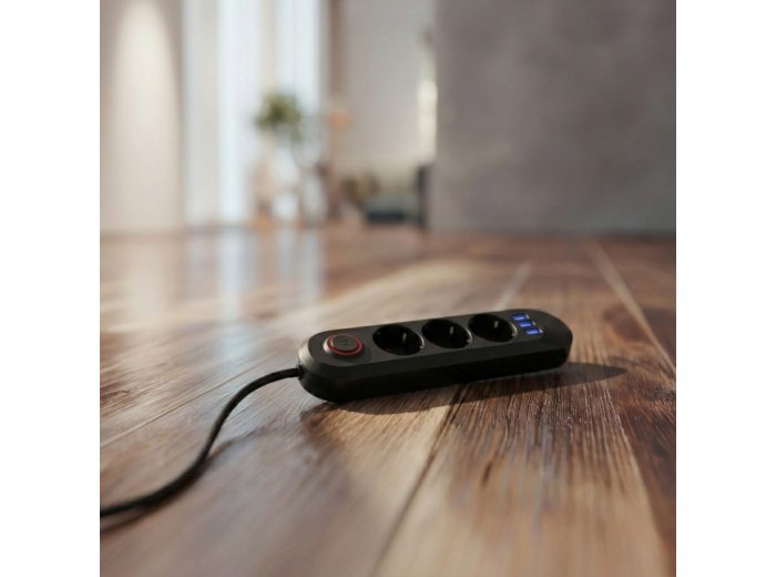 Listwa zasilająca MCE394 B, 1,5m|3 gniazda + 3xUSB. 110-240V AC 50/60Hz, 2.1A max 2500W, czarna