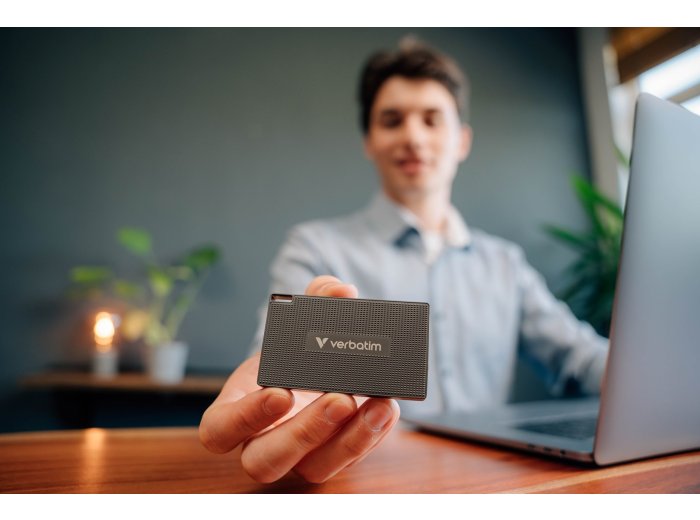 Zewnętrzny dysk SSD VERBATIM 32031 1TB USB 3.2 Gen 2x2 Szary