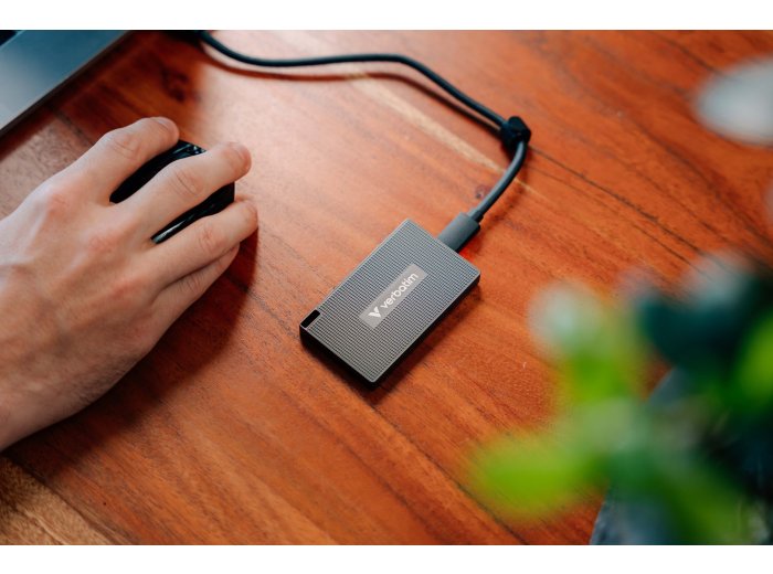Zewnętrzny dysk SSD VERBATIM 32031 1TB USB 3.2 Gen 2x2 Szary