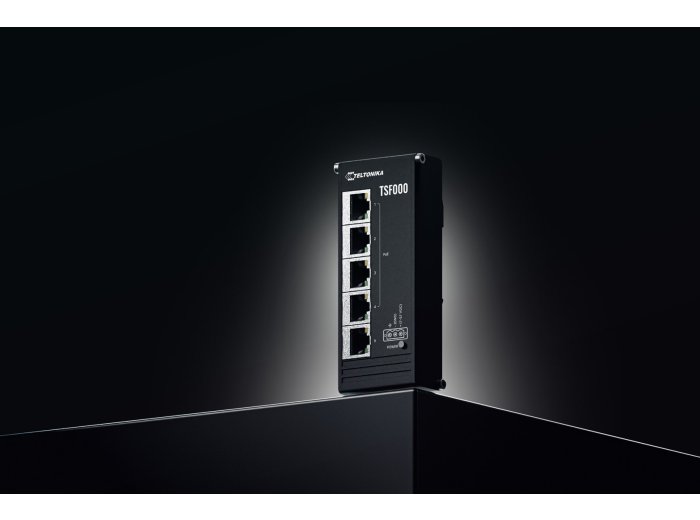 Teltonika TSF000 Nie zarządzany Fast Ethernet (10/100) Obsługa PoE Desktop Czarny