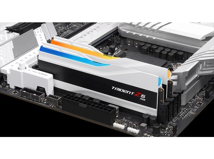 Pamięć RAM DDR5 32GB PC 6000 CL32 G.Skill KIT RGB