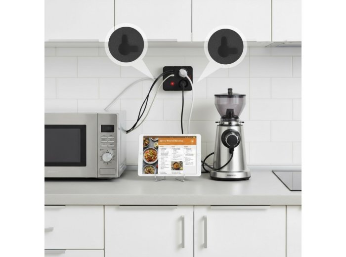 Listwa zasilająca MCE388 B 2 gniazda, 3xUSB, 110-240V AC 50/60Hz, 2.1A max 2500W, 3m czarna