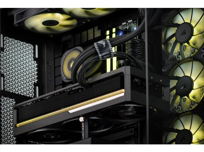 Actina iCUE 9800X3D/64B/2TB/RTX5090/1000W