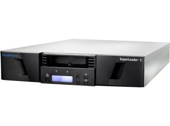 SuperLoader 3, jeden napęd taśmowy LTO-9HH, model C, 8 slotów, 12 Gb/s SAS, montaż w szafie rack, czytnik kodów kreskowych ET-QL9A