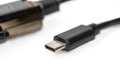 Kabel adapter USB-C 2.0 męski do RS232 (DB9) męski | chipset FTDI FT232RL | czarny | mocowanie na śruby | 1.0m